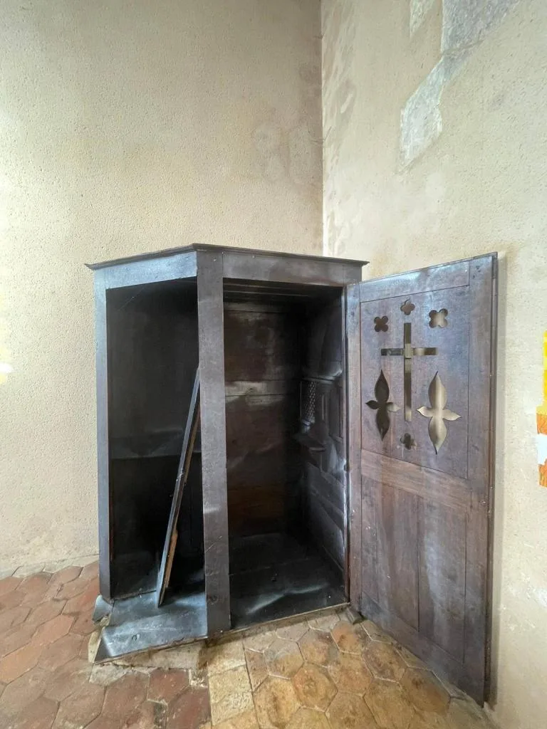 confessional de l'église